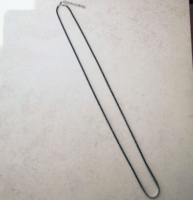 Srebrny naszyjnik z czarnymi cyrkoniami