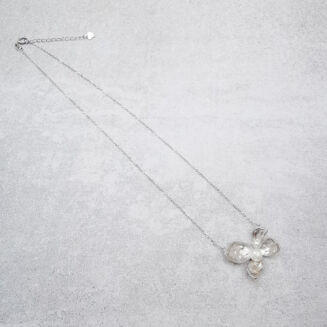 Naszyjnik ze srebra w kształcie storczyka z perłami - 2