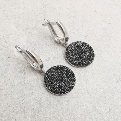Srebrne kolczyki placuszki z czarnymi cyrkoniami