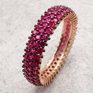 Obrączka pierścionek z różowymi cyrkoniami