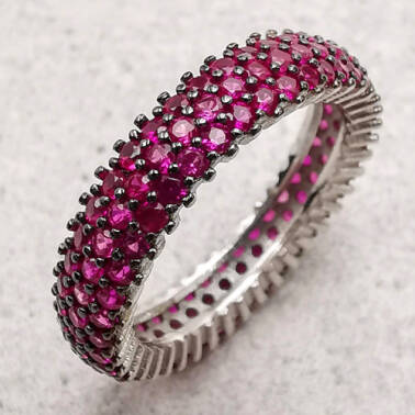 Srebrny pierścionek obrączka z różowymi cyrkoniami