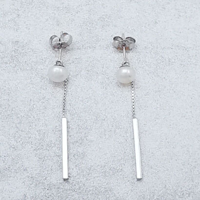 Wiszące kolczyki z perłami